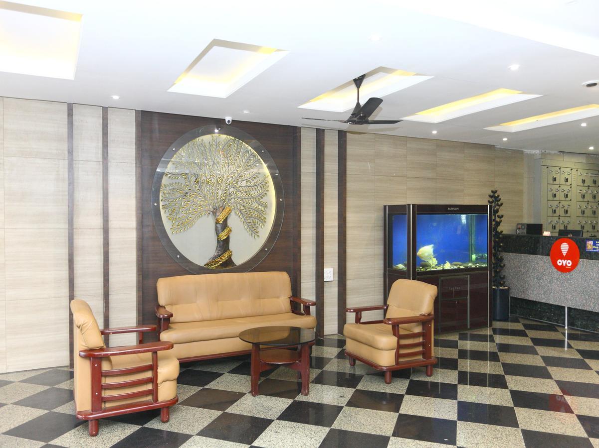 Oyo 10017 Rb Grand Residency Kanchipuram Exterior photo