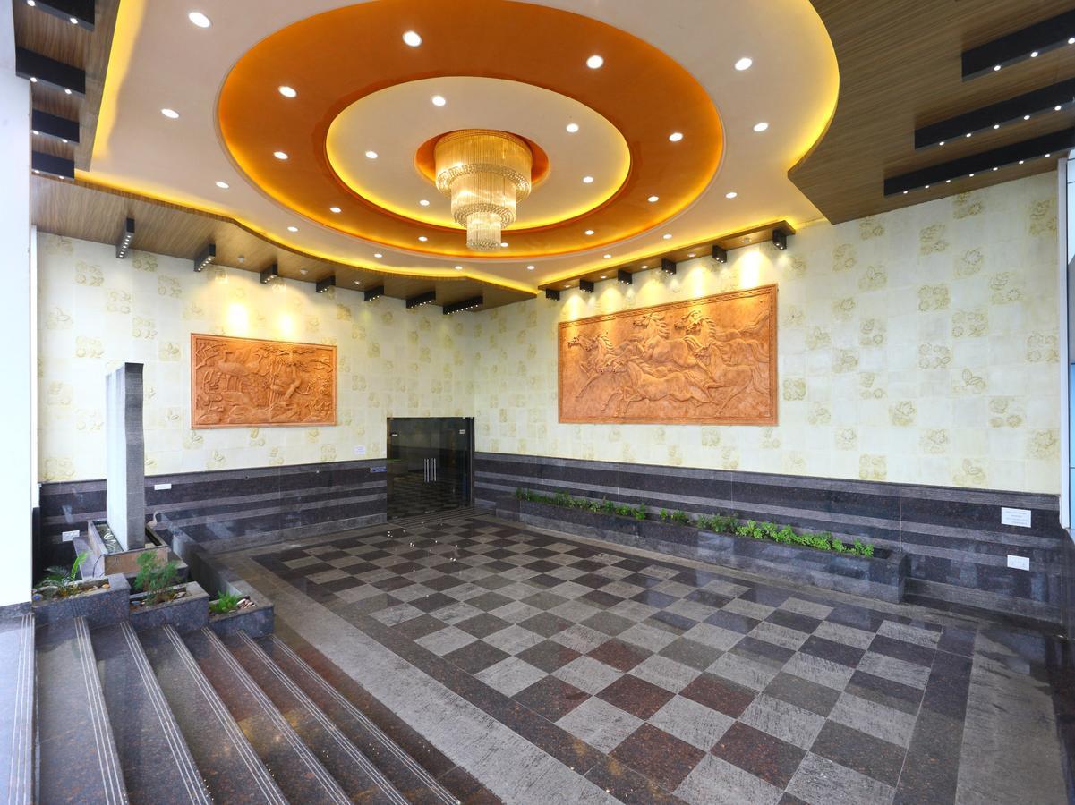 Oyo 10017 Rb Grand Residency Kanchipuram Exterior photo