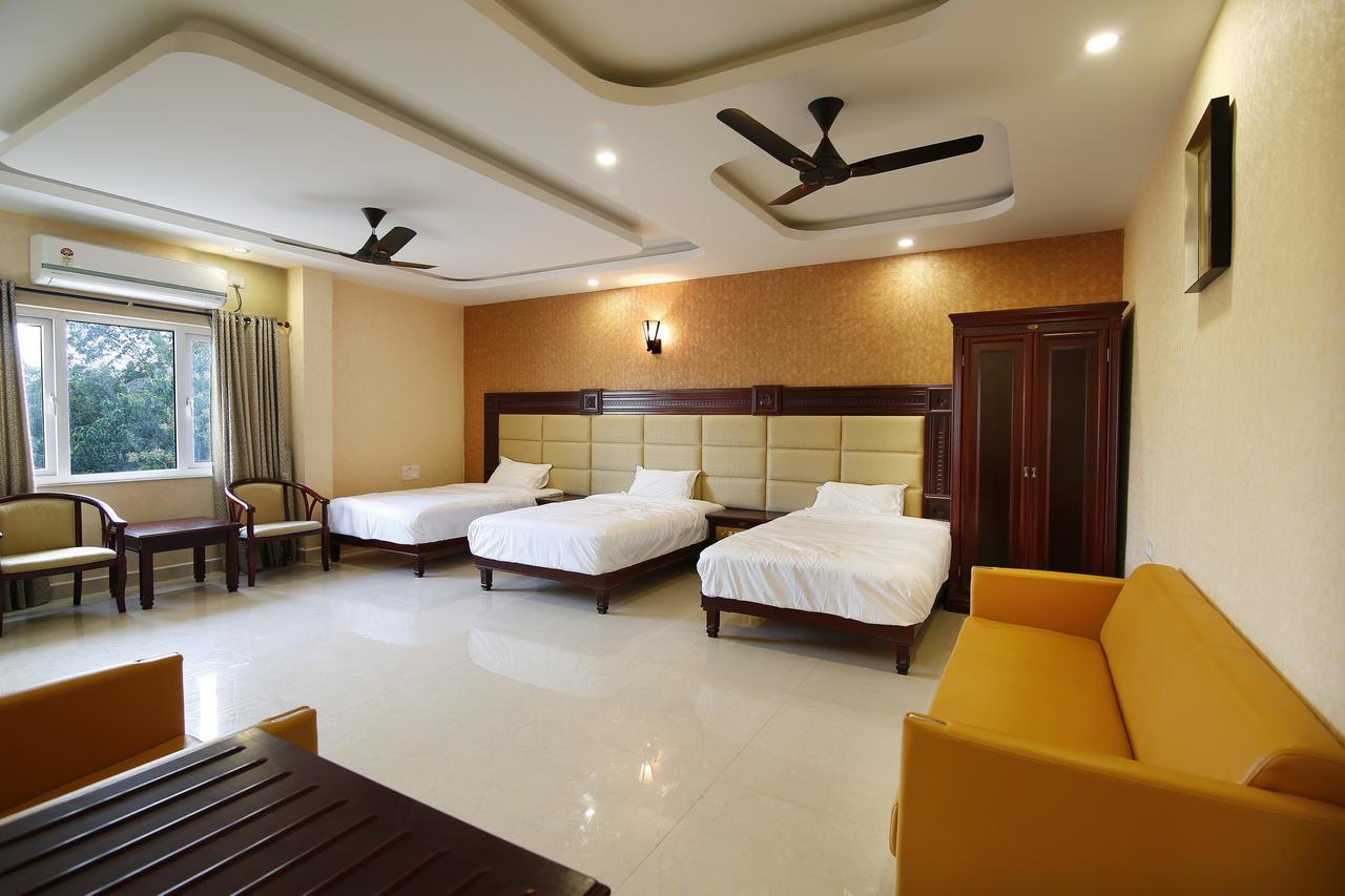 Oyo 10017 Rb Grand Residency Kanchipuram Exterior photo