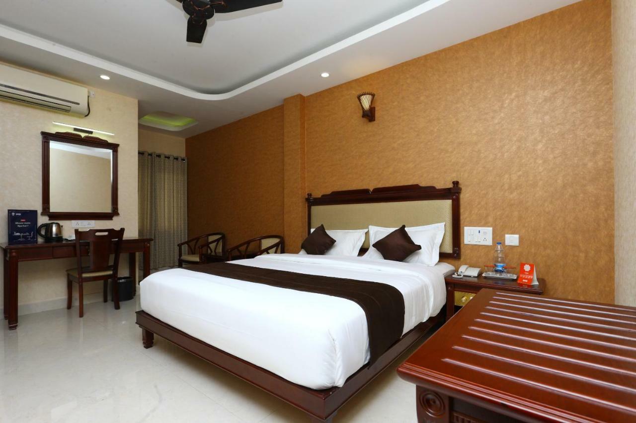 Oyo 10017 Rb Grand Residency Kanchipuram Exterior photo