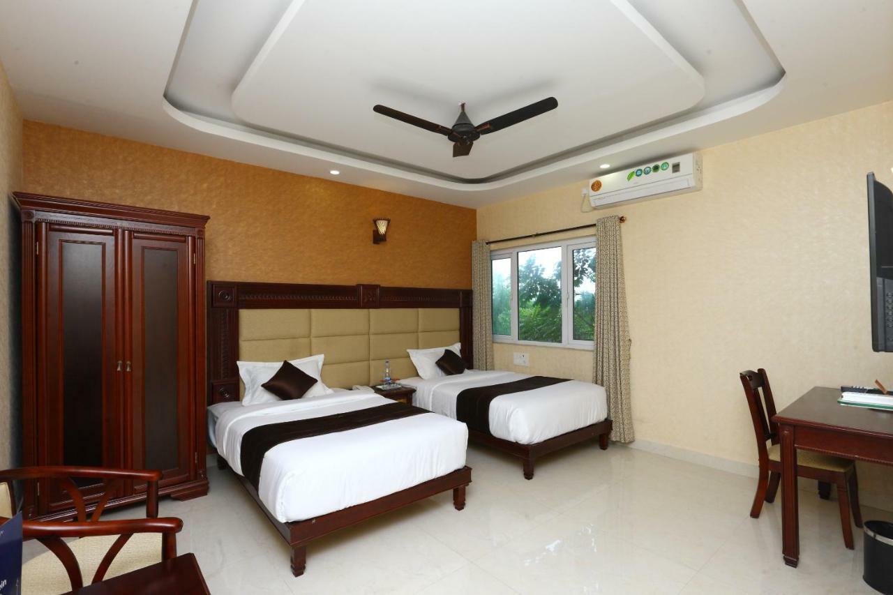 Oyo 10017 Rb Grand Residency Kanchipuram Exterior photo